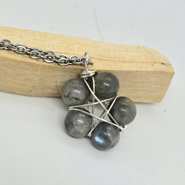 Labradorite Star Gemstone Wirewrapped Necklace